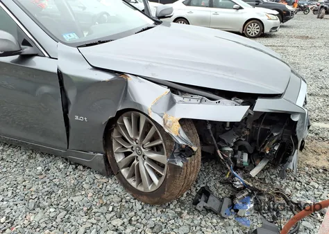 2018 Infiniti Q50 3.0T Luxe z USA, uszkodzony, nr VIN JN1EV7AR5JM431525